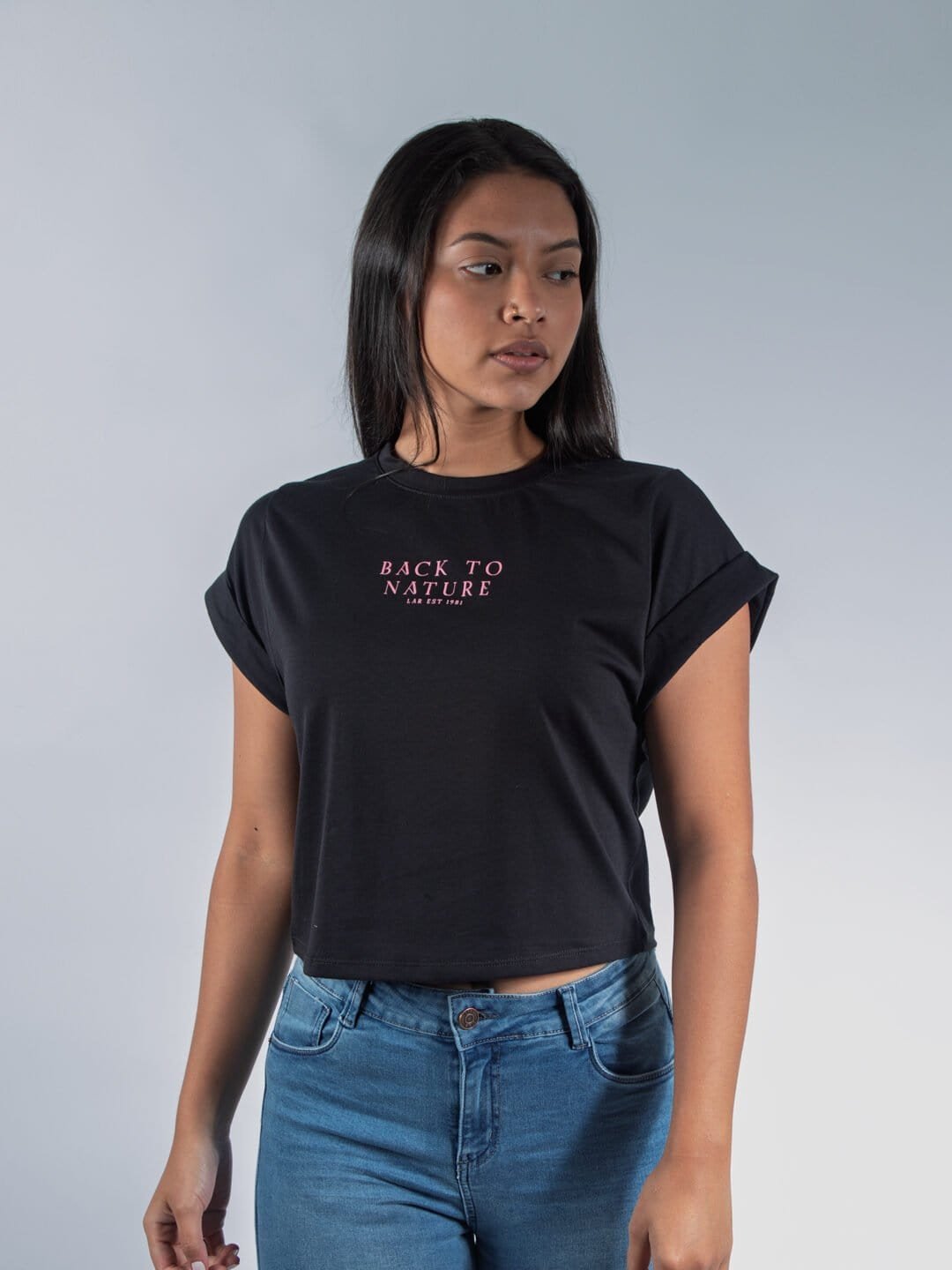 Camiseta Negro Regular Fit Lar Dama