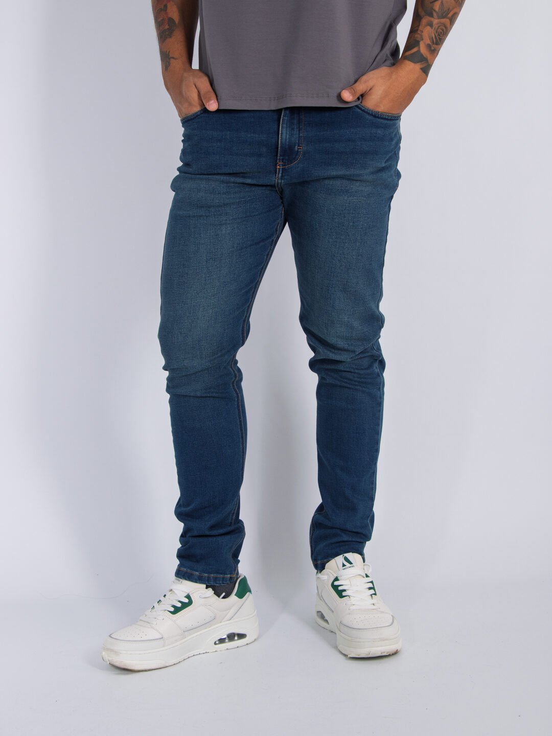 Jean Slim Medio Lar Hombre