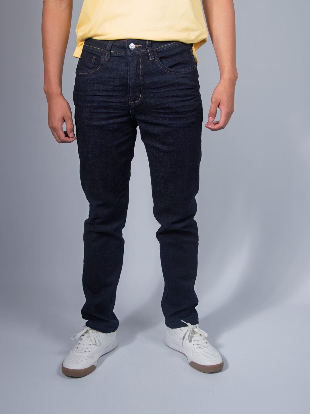 Jean Med Lar Hombre Oscuro