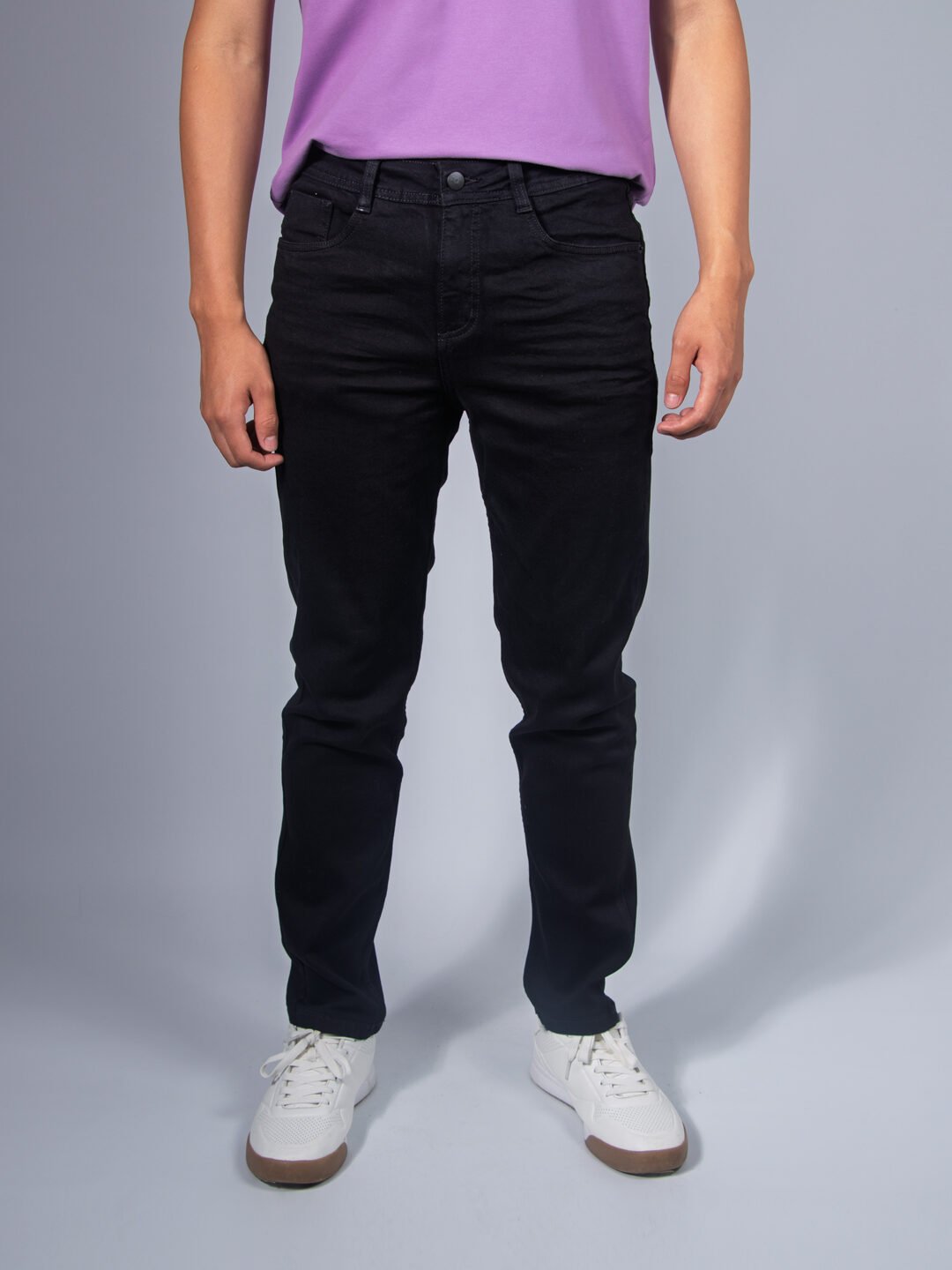 Jean Med Lar Hombre Negro
