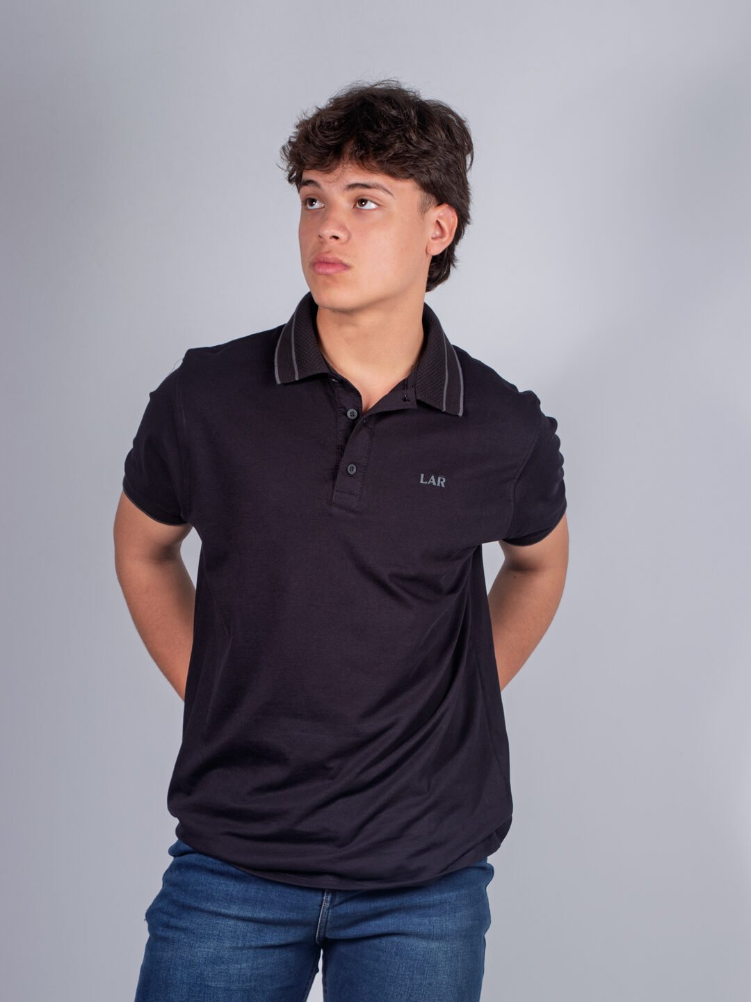 Polo Negra Lar Hombre Regular Fit